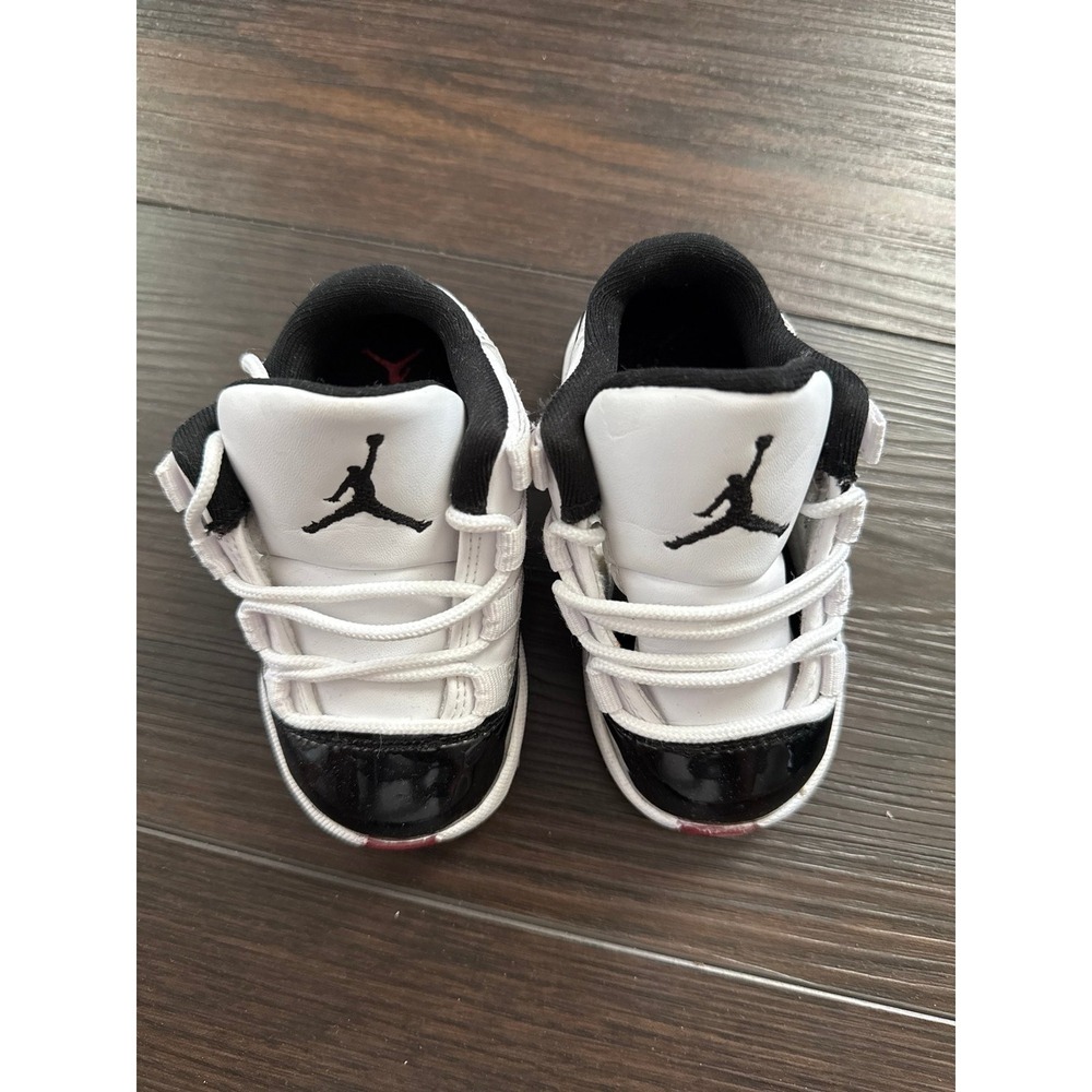 Nike Air Jordan 11 Retro Low TD "Concord-Bred
